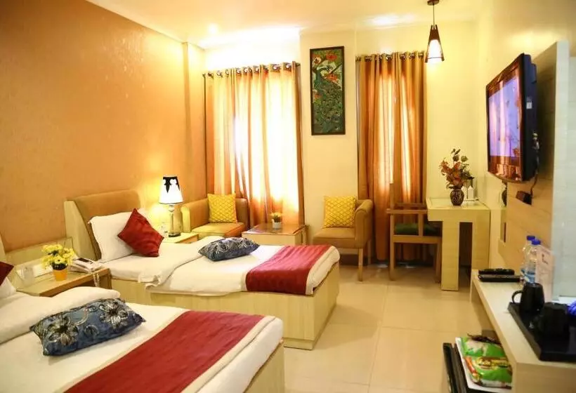 Отель Rajshree & Spa