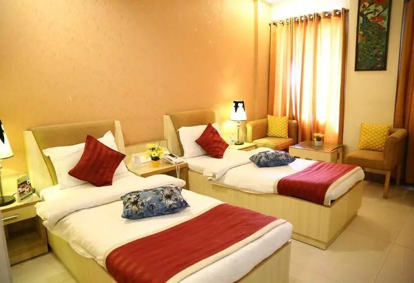 Отель Rajshree & Spa