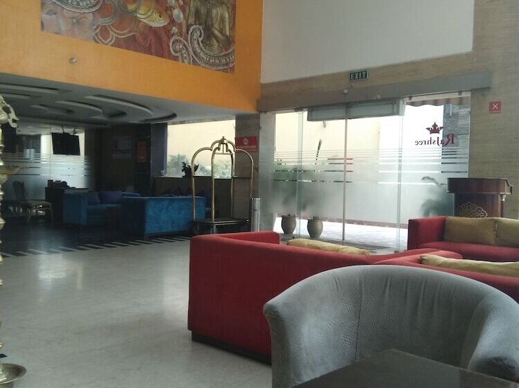 酒店 Rajshree & Spa