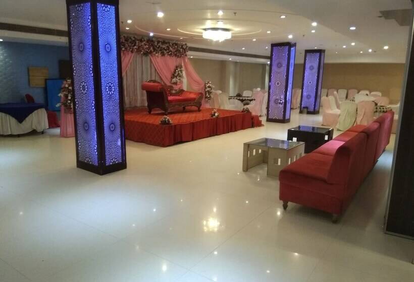 酒店 Rajshree & Spa