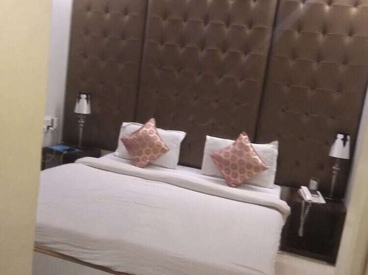 酒店 Rajshree & Spa