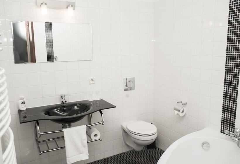 فندق Spoorzicht & Spa