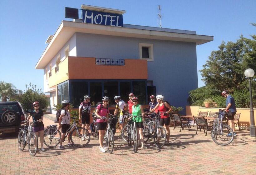 מוטל Nautico Pozzallo