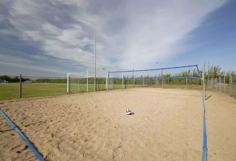 Курорт La Cecinella Apartments