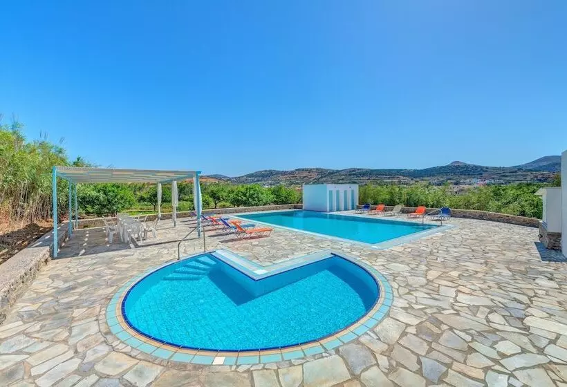 Smaragdi Hotel Apartments