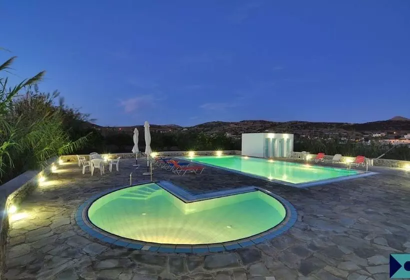 Smaragdi Hotel Apartments