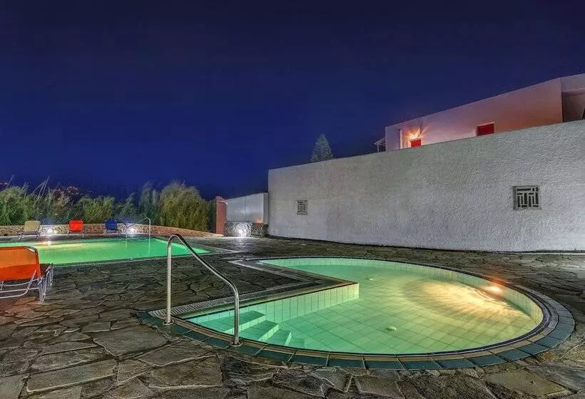 Smaragdi Hotel Apartments