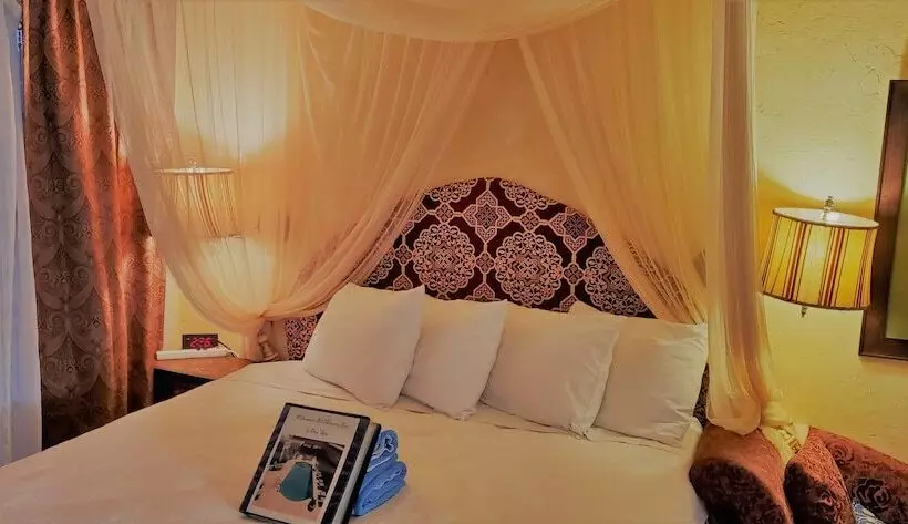 Hotelli El Morocco Inn And Spa Resort