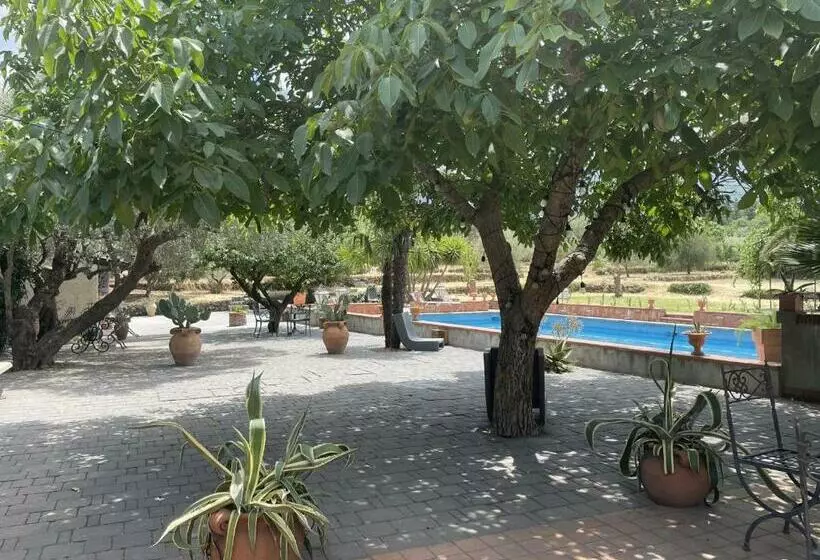 Aamiaismajoitus (B&B) Villa Veda