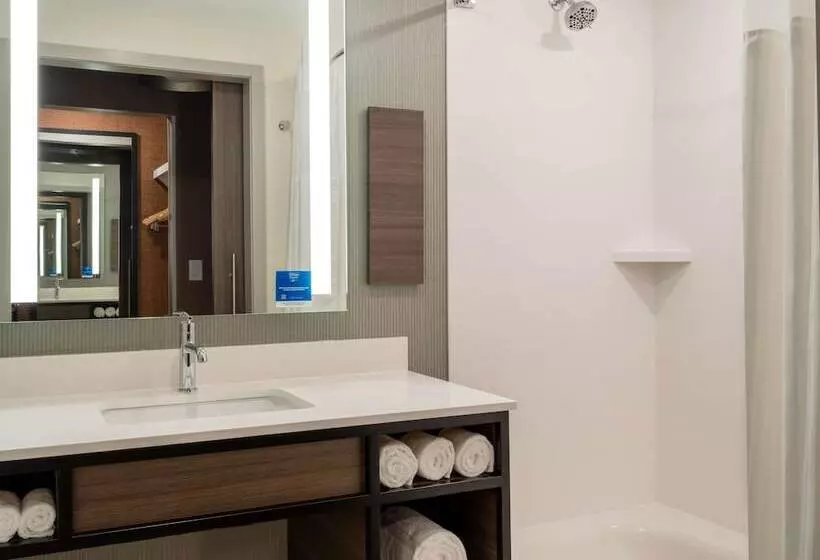 Hotelli Hilton Garden Inn Jeffersonville Louisville North