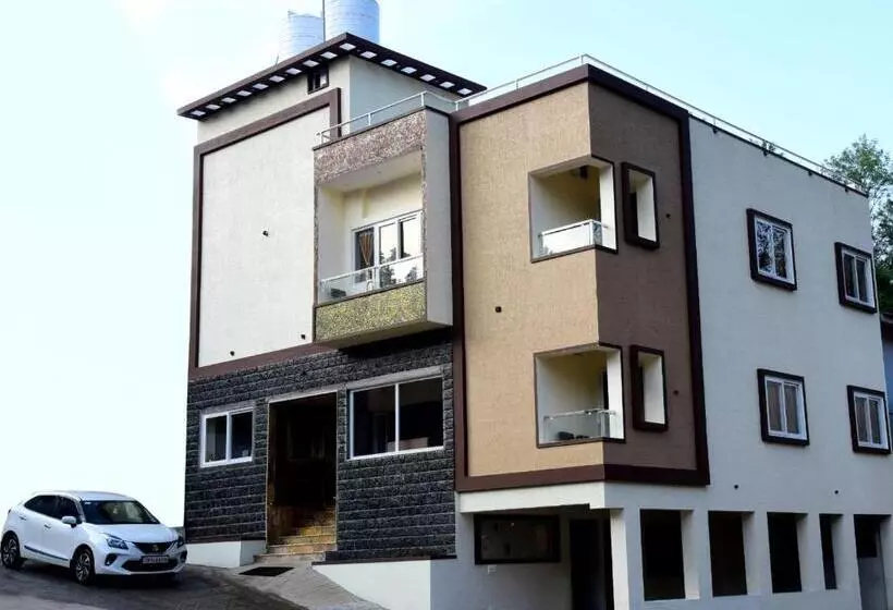 Hotelli R Inn Yercaud