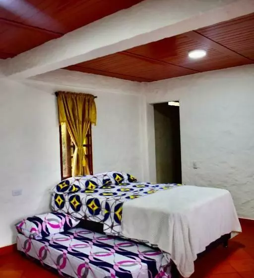 Majatalo Casa Waka Marú