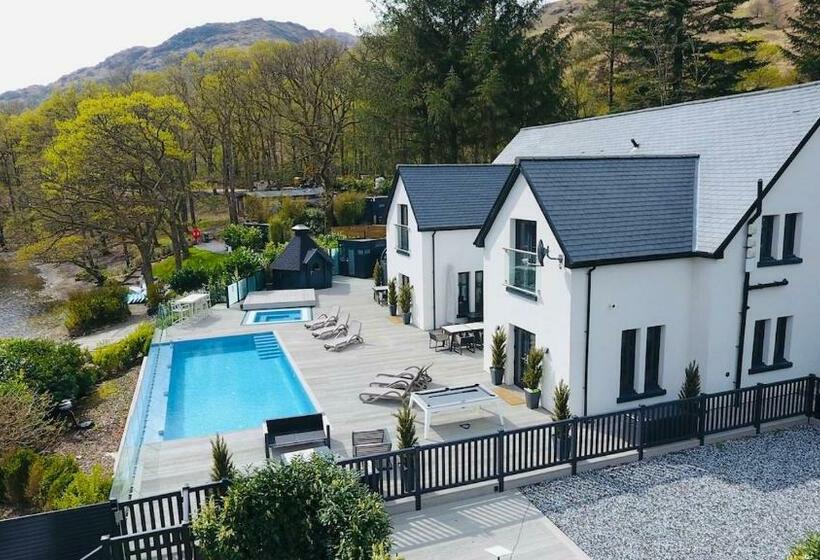 Ardlui Retreat   Villa & Lodges