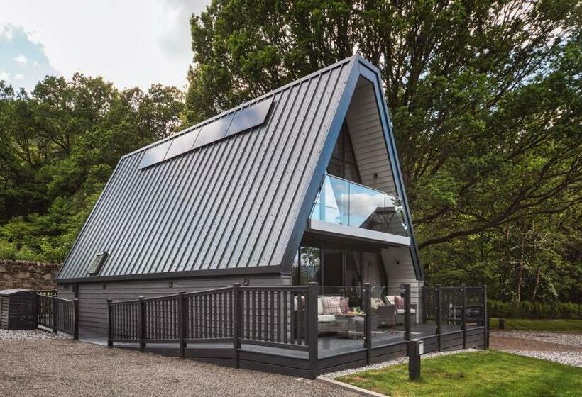 Ardlui Retreat   Villa & Lodges