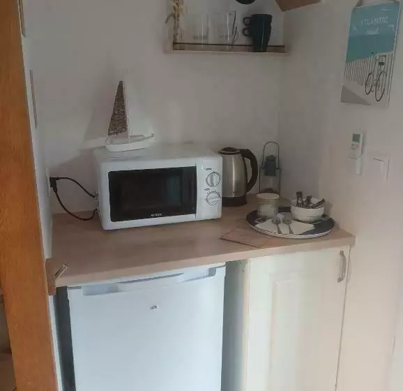 ベッドアンドブレックファースト La Chouette Villa, Chambre Mazet De 11m2 Pièce Sous Pente Accés Par Escalier En Bois