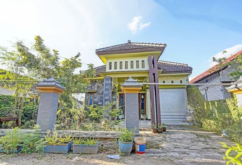 Отель Oyo Home 91142 Desa Wisata Alam Gosari
