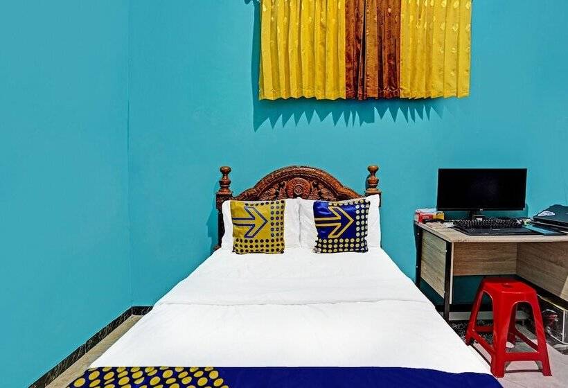 Отель Oyo Home 91142 Desa Wisata Alam Gosari