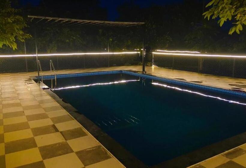 هتل Raghunandan Resort