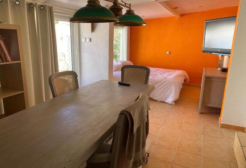 بنسيون La Colline