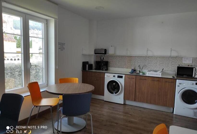 Albergue De Santullán