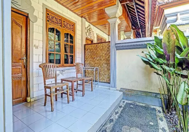 Hotelli Collection O 91125 Puri Dewa Bharata