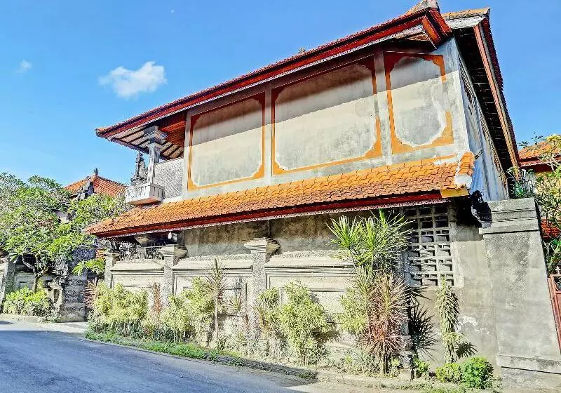 Hotelli Collection O 91125 Puri Dewa Bharata