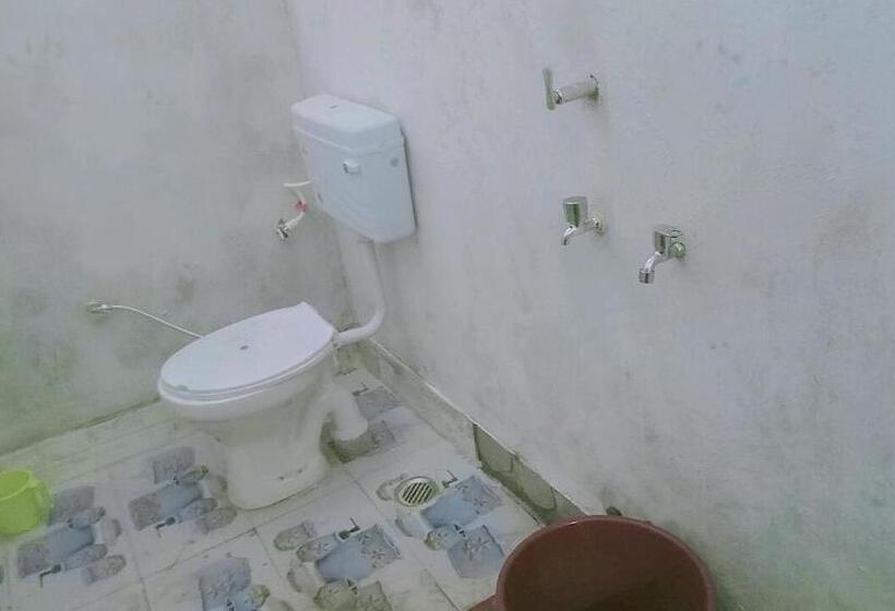 Hotelli Spot On 87969 Green