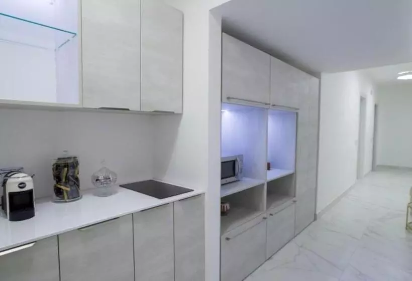 Majatalo Marinisa Suite Luxury Room