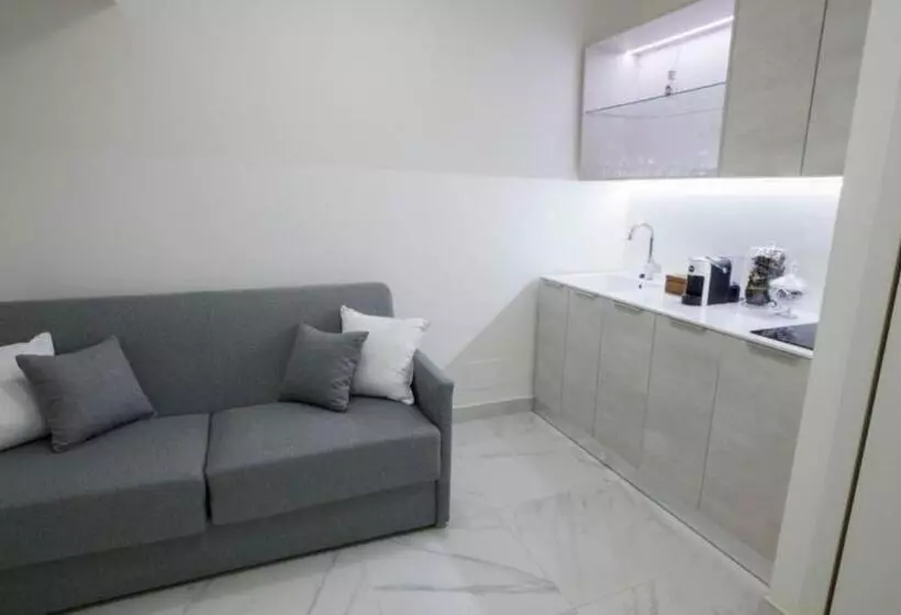 Majatalo Marinisa Suite Luxury Room