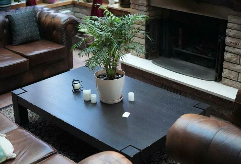 Red Clay Spa Apartments