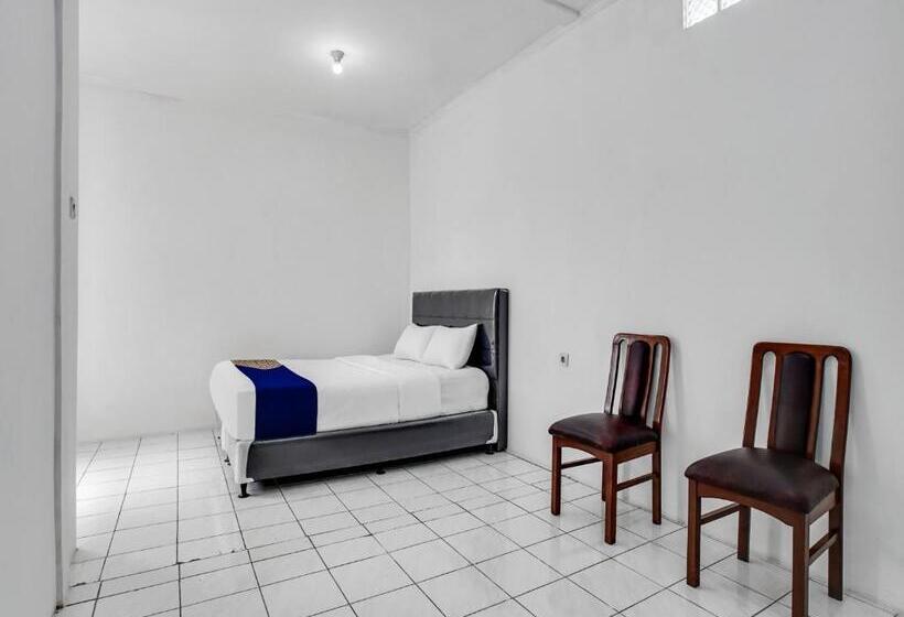 فندق Spot On 91117 Sriwijaya Residence Syariah