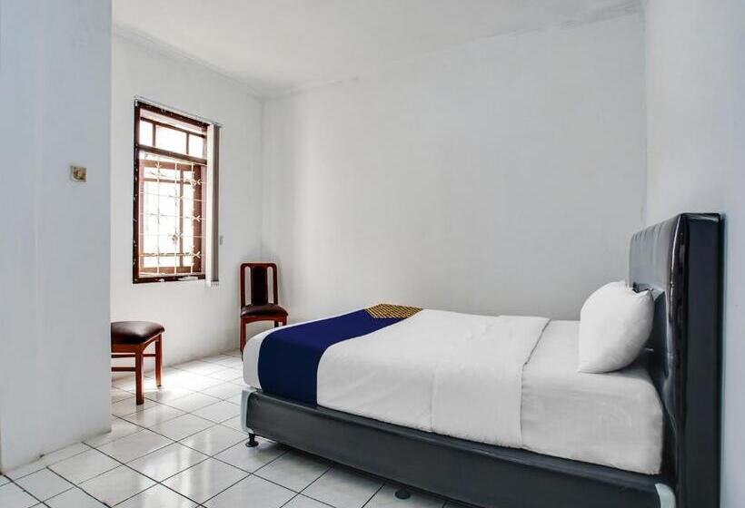 فندق Spot On 91117 Sriwijaya Residence Syariah