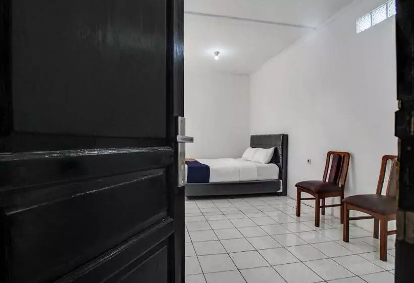 هتل Spot On 91117 Sriwijaya Residence Syariah
