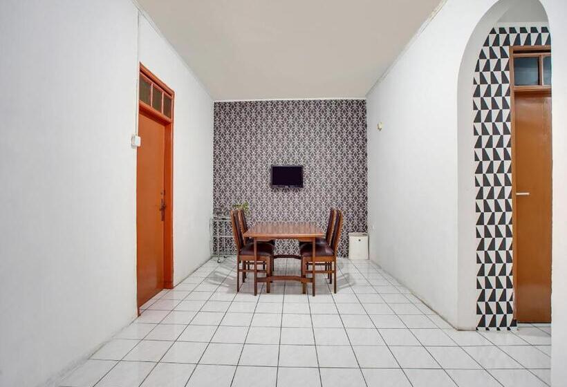 فندق Spot On 91117 Sriwijaya Residence Syariah