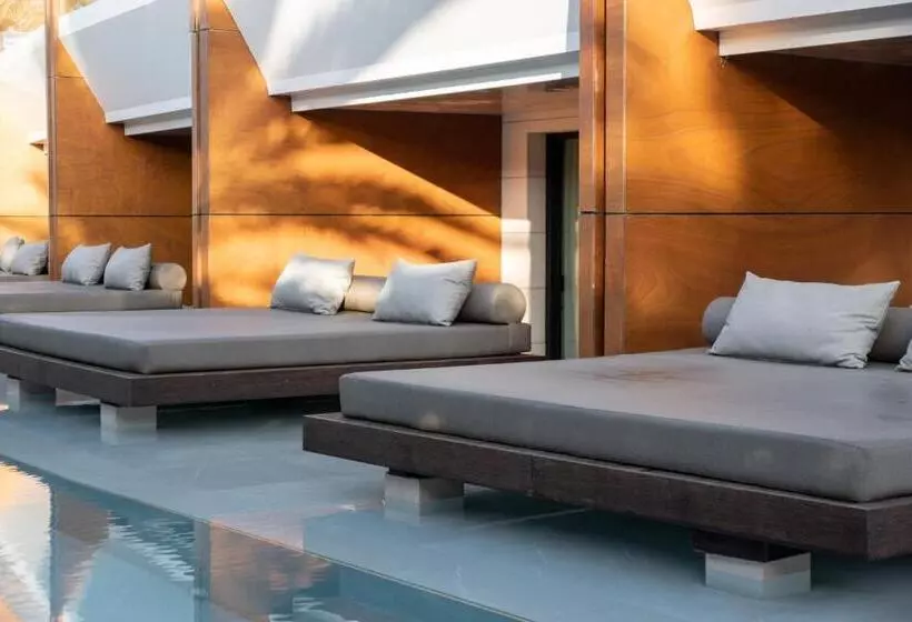 Tensuites - Adults Only