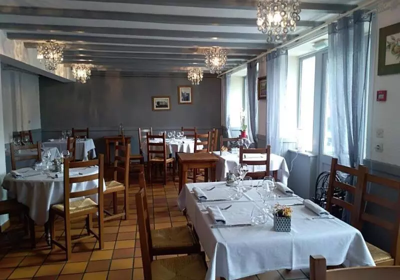 ホテル Logis Le Relais De Thézillieu