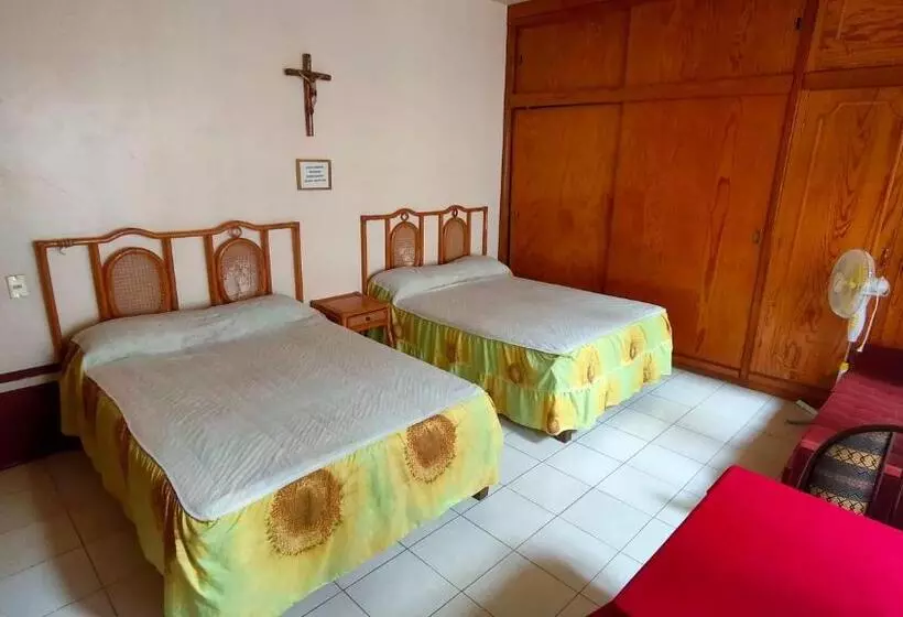 هتل Oyo  Posada Santa Cecilia, Jerez Zacatecas