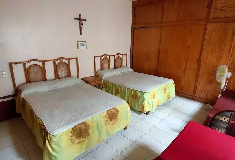 هتل Oyo  Posada Santa Cecilia, Jerez Zacatecas