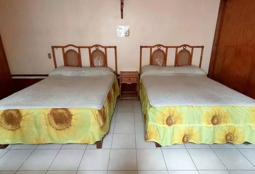هتل Oyo  Posada Santa Cecilia, Jerez Zacatecas