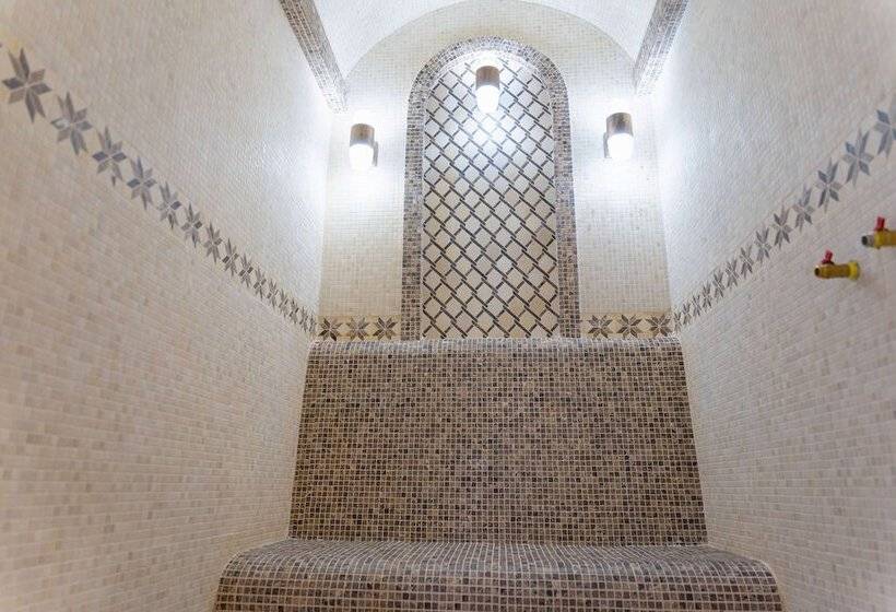 هتل Ramada By Wyndham Turkistan