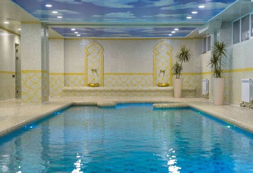 هتل Ramada By Wyndham Turkistan