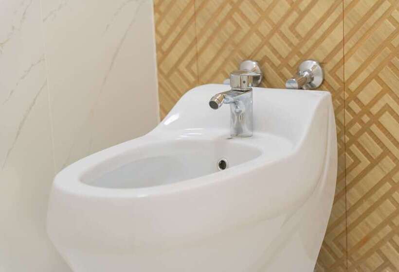 هتل Ramada By Wyndham Turkistan