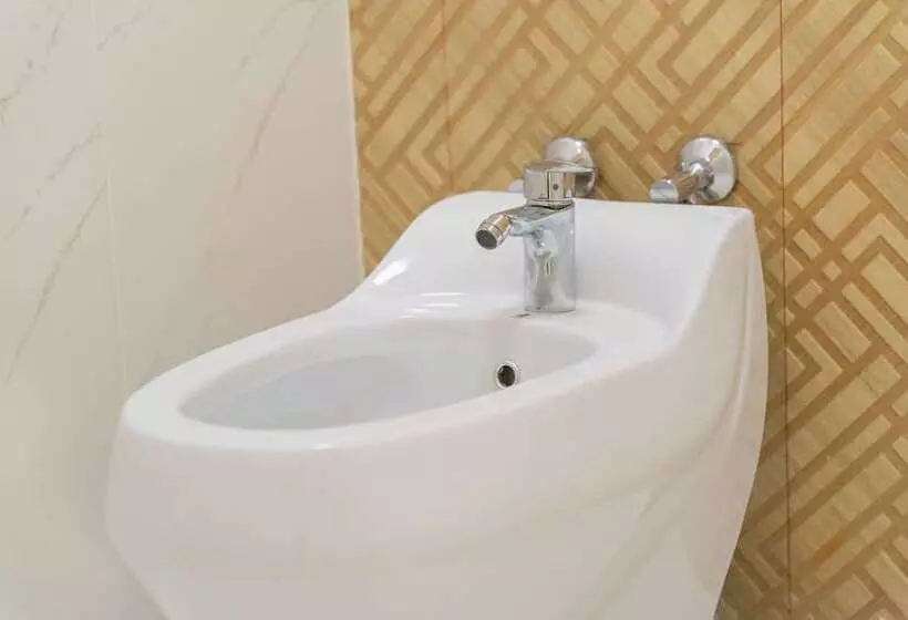 هتل Ramada By Wyndham Turkistan