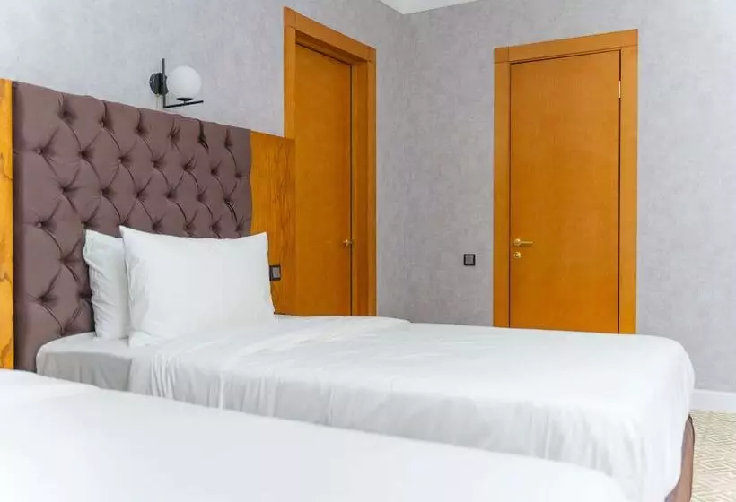 هتل Ramada By Wyndham Turkistan