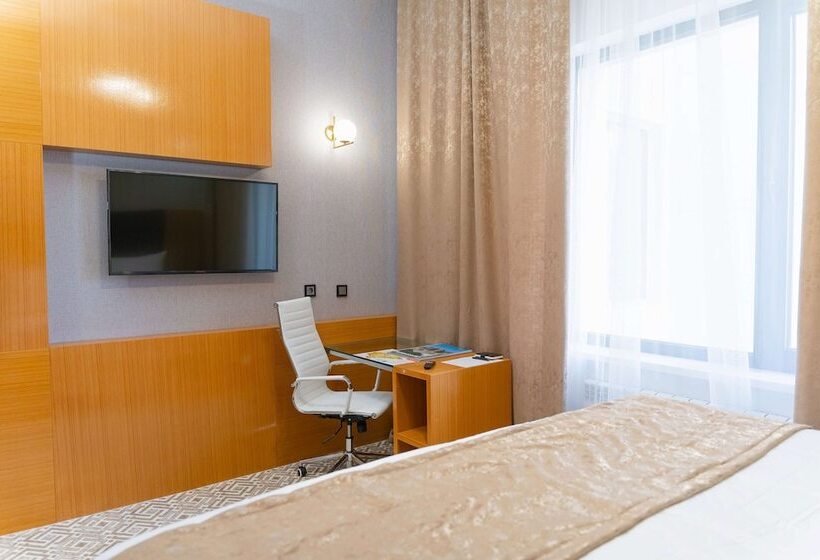 هتل Ramada By Wyndham Turkistan