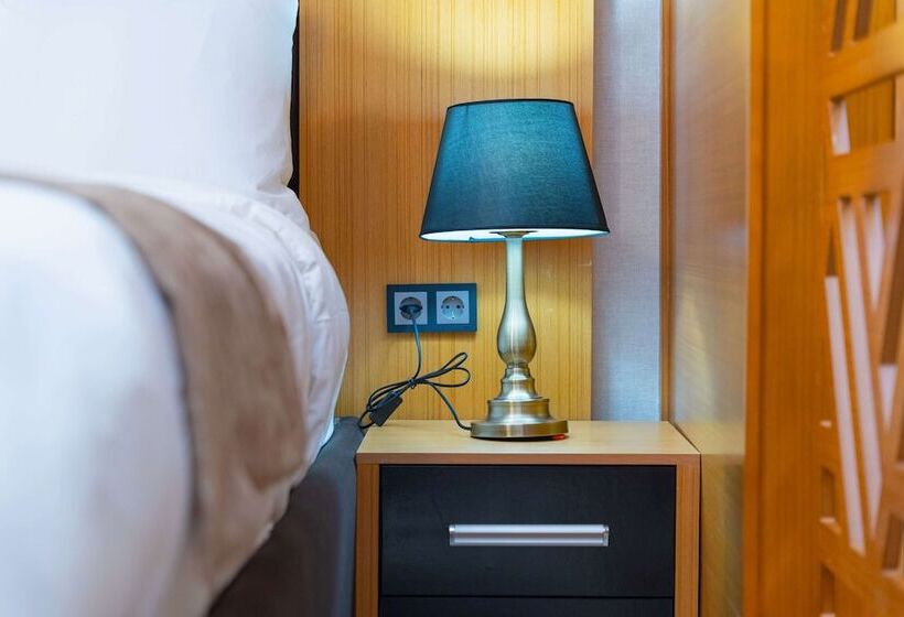 هتل Ramada By Wyndham Turkistan