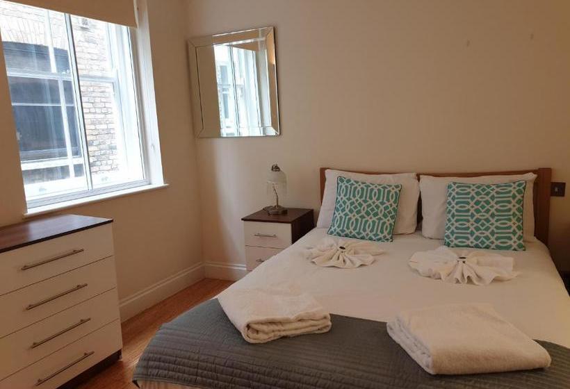 Still Life Monument Executive