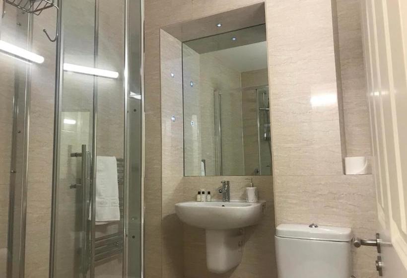 Still Life Monument Executive