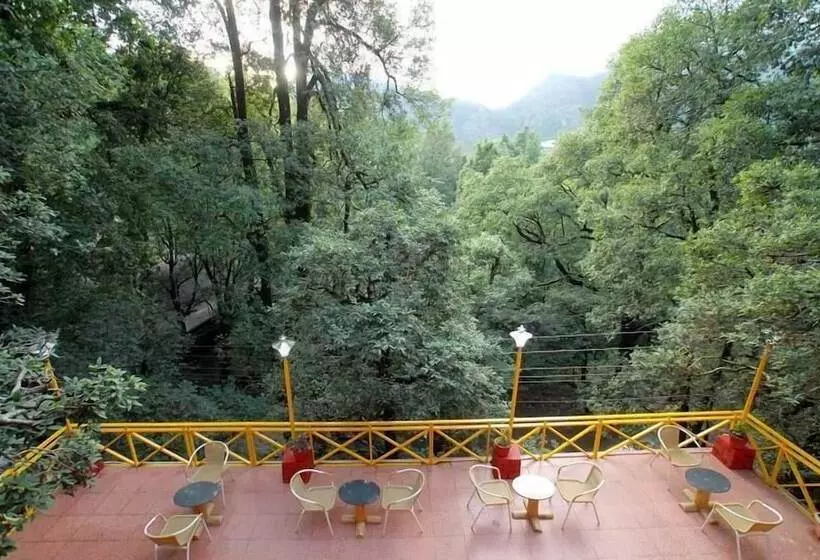 בית מלון כפרי Alpine Club