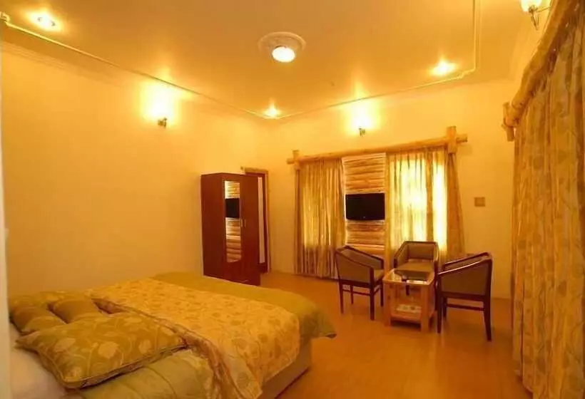 בית מלון כפרי Alpine Club